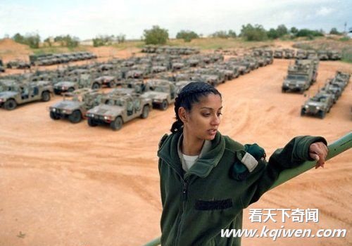 ��ɫ��ǰŮ���ϴ����谢����������Ƭ������(��ͼ)